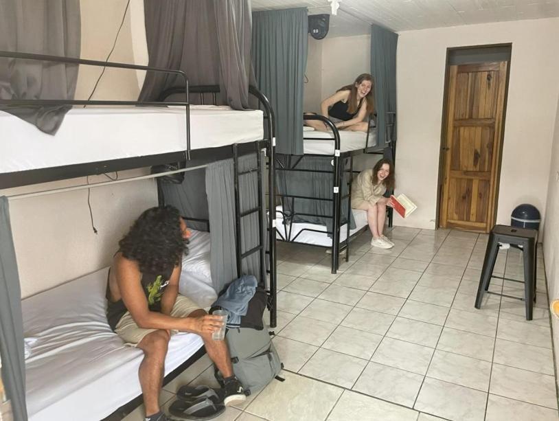 Alpha Arenal Hostel La Fortuna المظهر الخارجي الصورة